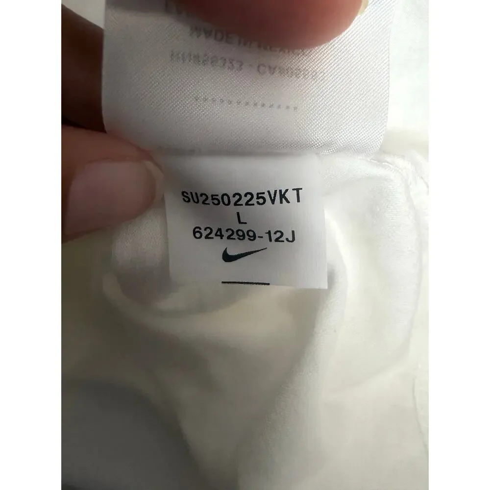 Nike Boys L White Play Attention Graphic Tee Youth Sports Practice Shirt